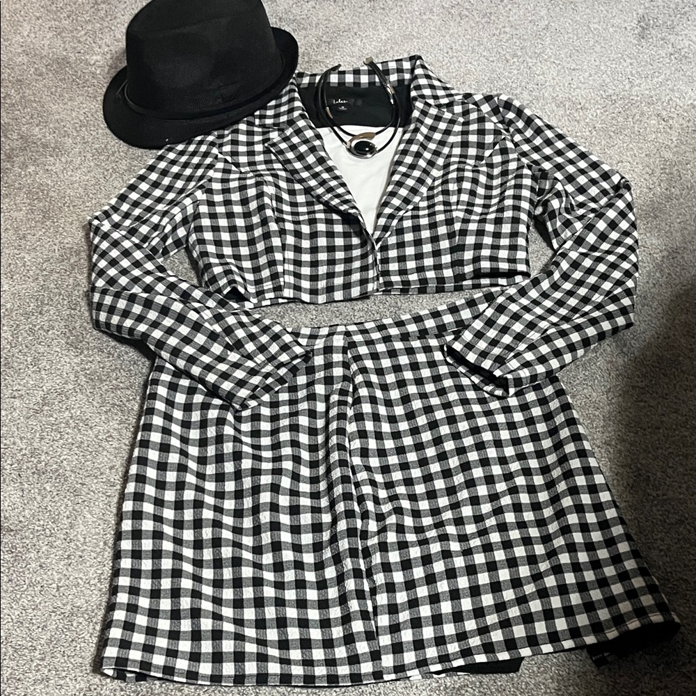 Lulu's Black and White Checkered Mini skirt